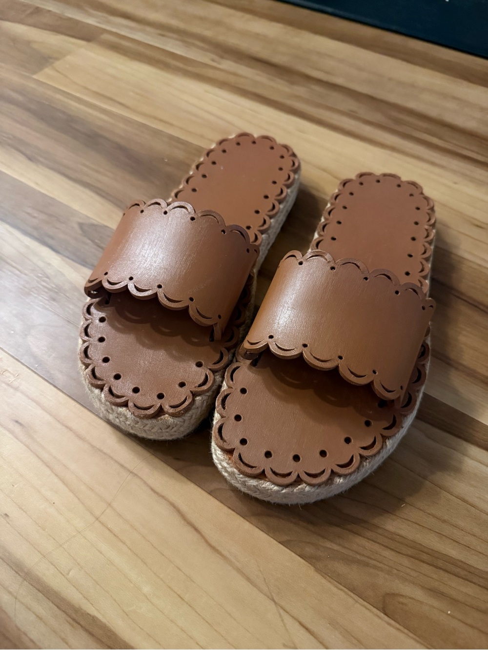 RED Valentino Scalloped Leather Espadrille Slide Sandals - Tan